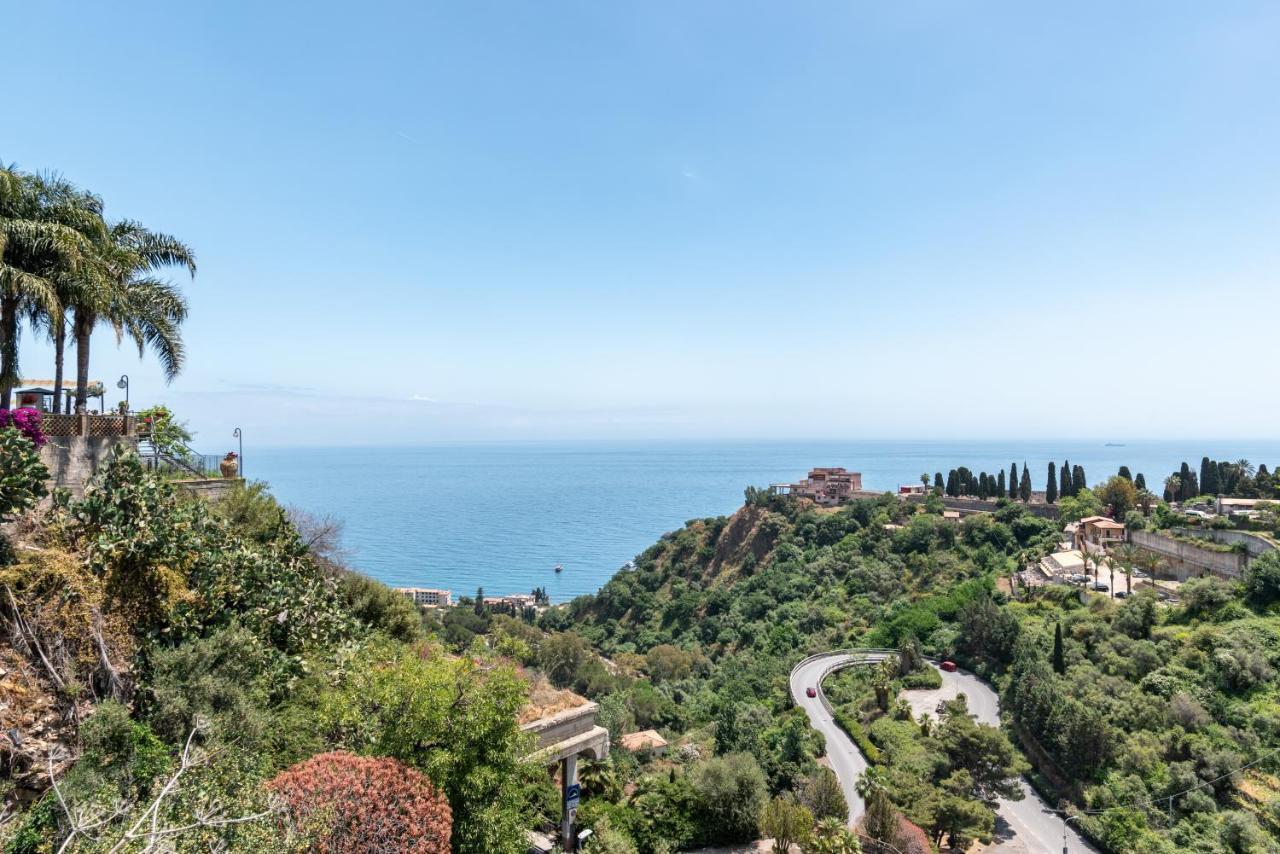 Taormina Panoramic Apartment With Parking Exterior foto